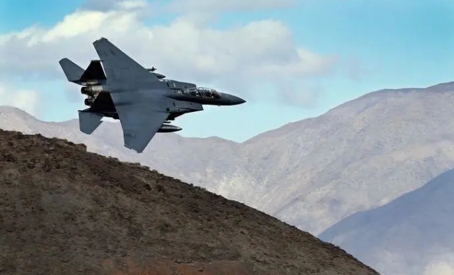 美軍F-15E型戰機。(資料照片) 圖 : 翻攝自紅星新聞