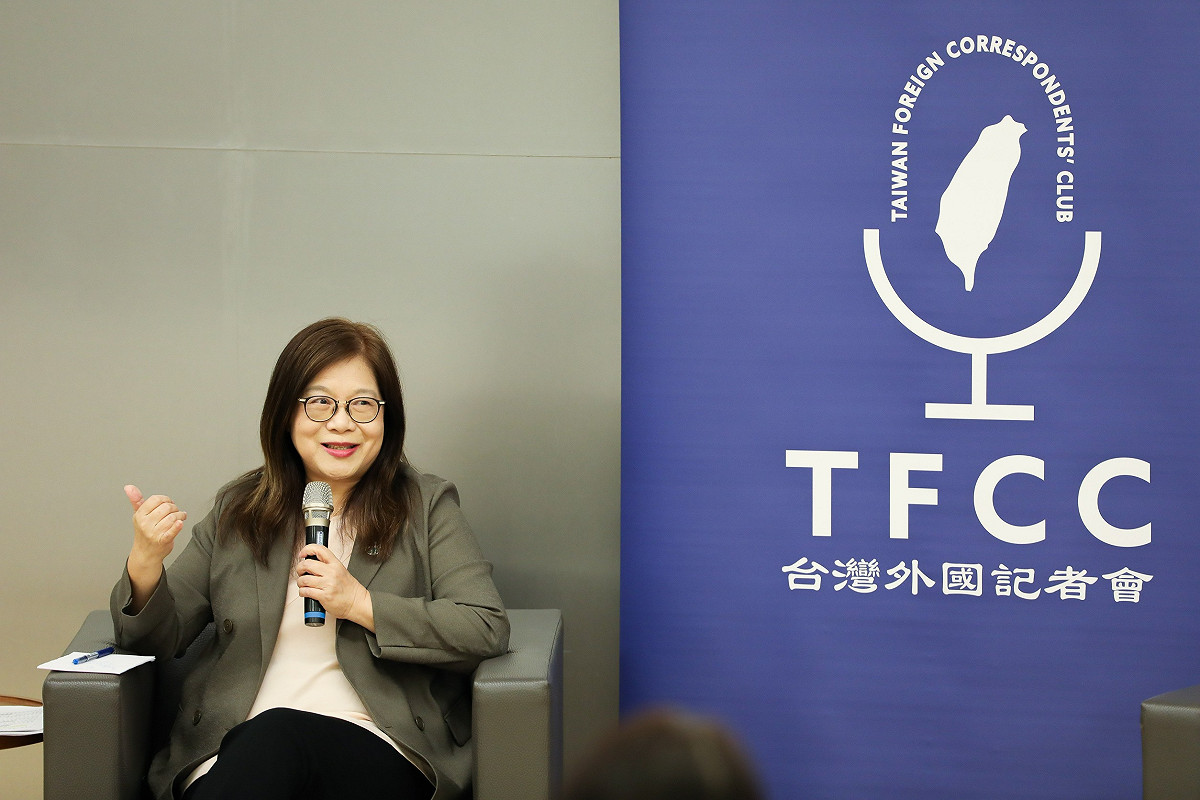 管碧玲在首次外媒交流會上向國際媒體表示，台灣將透過緊密的國際交流與經驗分享，與夥伴國家推進「印太和平鎖鏈」的形成。 圖：海洋委員會/提供