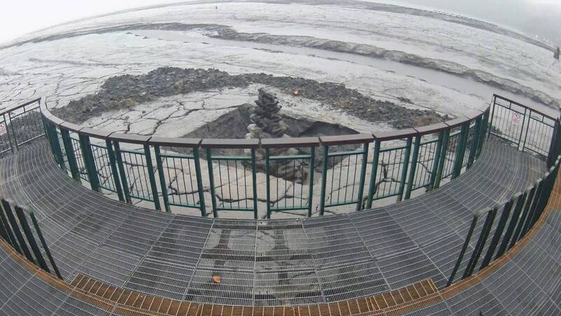 這次春雨中北部大進補，日月潭水庫水位回升至742.3公尺，增加約50公分，水情指標九蛙疊像也因降雨「濕身」。 圖：日管處／提供