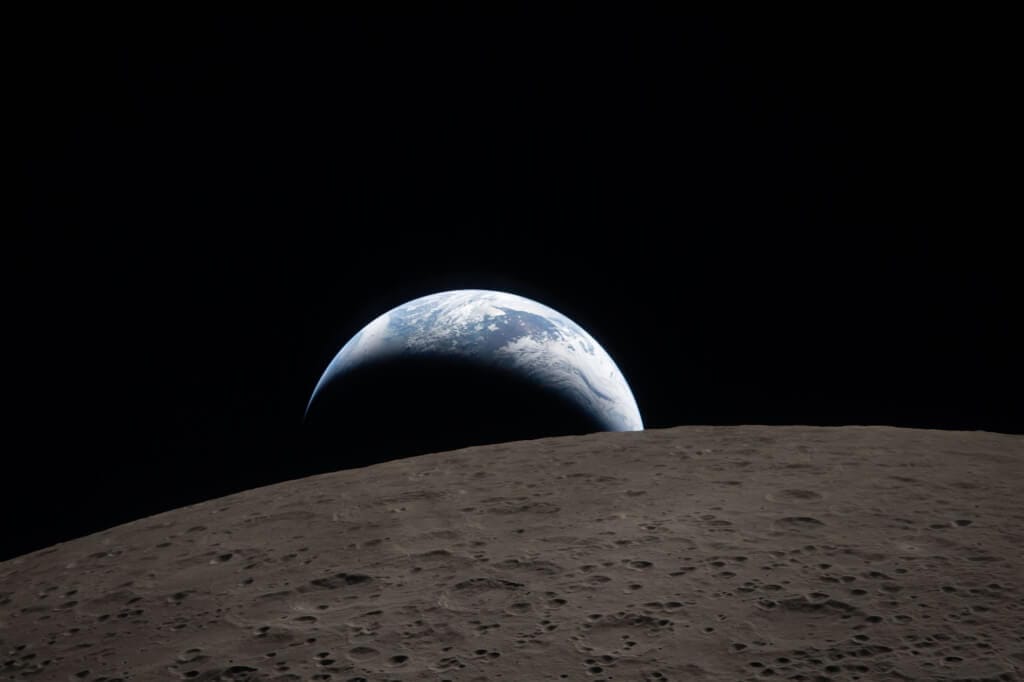美國國家航空暨太空總署（NASA）分享阿提米絲2號拍攝到的「地落」（Earthset）瞬間。 圖：取自x.com/NASA