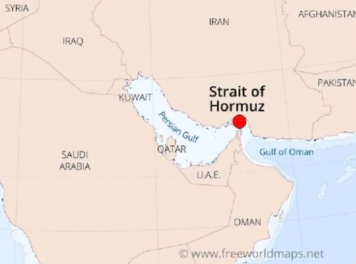 阿曼 ( Oman ) 的交通部長在今 ( 8 ) 日證實，該國蘇丹已經簽下協議，保證通過荷姆茲海峽的所有船隻將不會被收取任何通行費。 圖 : 翻攝自 FreeWorldMaps.net