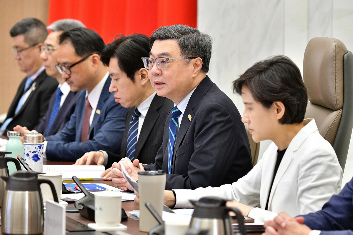 勞動部提出就業服務法第5條、第40條及第57條等條文修正草案，並於今（9）日經行政院第3997次院會審議通過。 圖：行政院提供