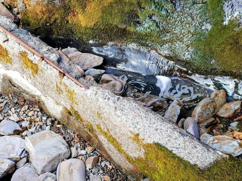 玉山園區因今年較乾旱，導致排雲山莊山澗一度乾涸斷流，現在已重新出水。 圖：玉管處／提供