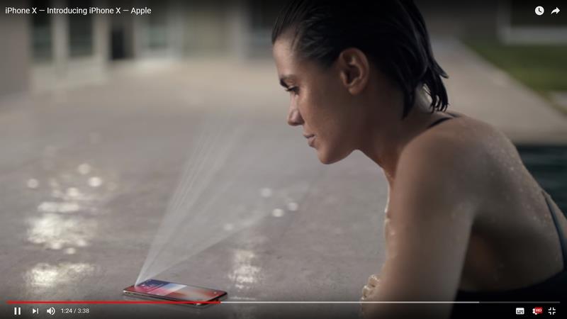蘋果公司將讓用戶可以使用臉部解鎖iPhone X，但伴隨而來的憂慮是這種技術可能被用於惡意目的。 圖 : 取自Apple Youtube頻道 www.youtube.com