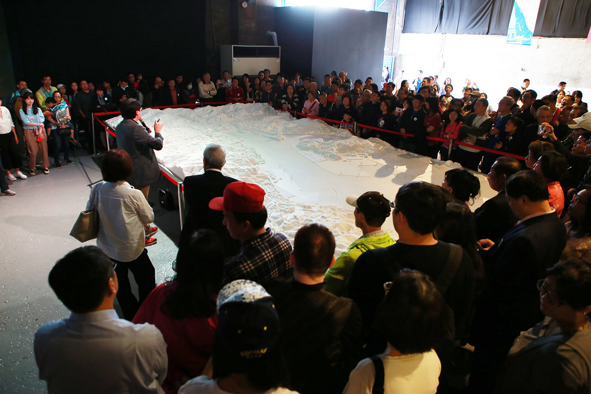 結合基隆市港再生標竿計畫光雕模型、基隆河谷廊道大未來互動牆及城市建設3D動畫等多媒體數位展演，傳達基隆整體發展未來進行式及海洋生技等新興產業擘劃。 圖：基隆市政府/提供