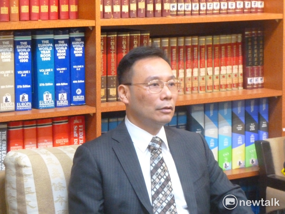 外交部亞太司副司長藍夏禮今（31）天在例行記者會中表示，根據索羅門群島的朝野共識，蔡英文總統還是會與總理蘇嘉瓦瑞會晤。 圖：謝莉慧/攝