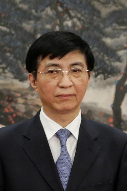 新任政治局常委、中央書記處書記王滬寧，在昨(1)日中央宣講團動員會上強調，接下來要到企業、農村、機關、校園、社群，同幹部群眾開展面對面、互動式的宣講，推動黨的十九大精神走進基層、走進群眾。 圖：達志影像/路透社