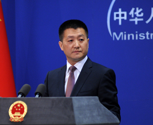 中國外交部發言人陸慷表示，中方願與美方共同努力，推動川普總統訪華和中美元首會晤取得重要成果，為中美關係發展注入新的強勁動力。 圖：翻攝自中華人民共和國外交部官網