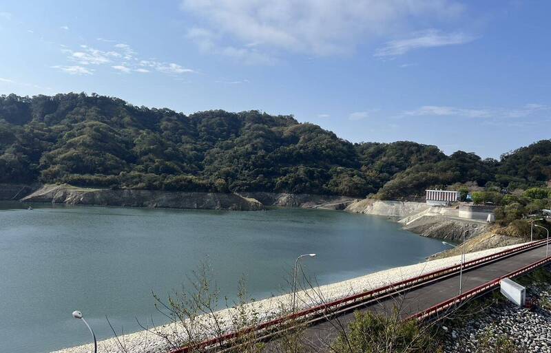 受到梅雨季影響，今（10）日中部鯉魚潭水庫蓄水率達 57%。（圖為鯉魚潭水庫） 圖：鯉魚潭水庫管理中心／提供