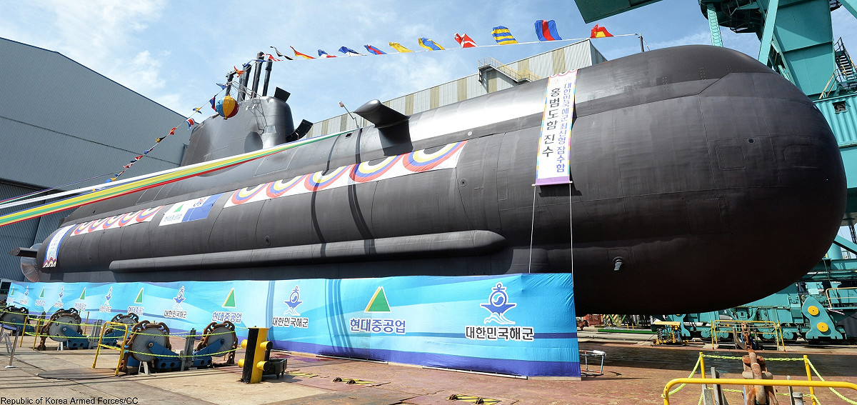 韓國海軍「孫元一級」潛艦「洪範圖號（SS-079）」。圖為2016年下水儀式前展示。 圖：翻攝HD Hyundai Heavy Industries（資料照）