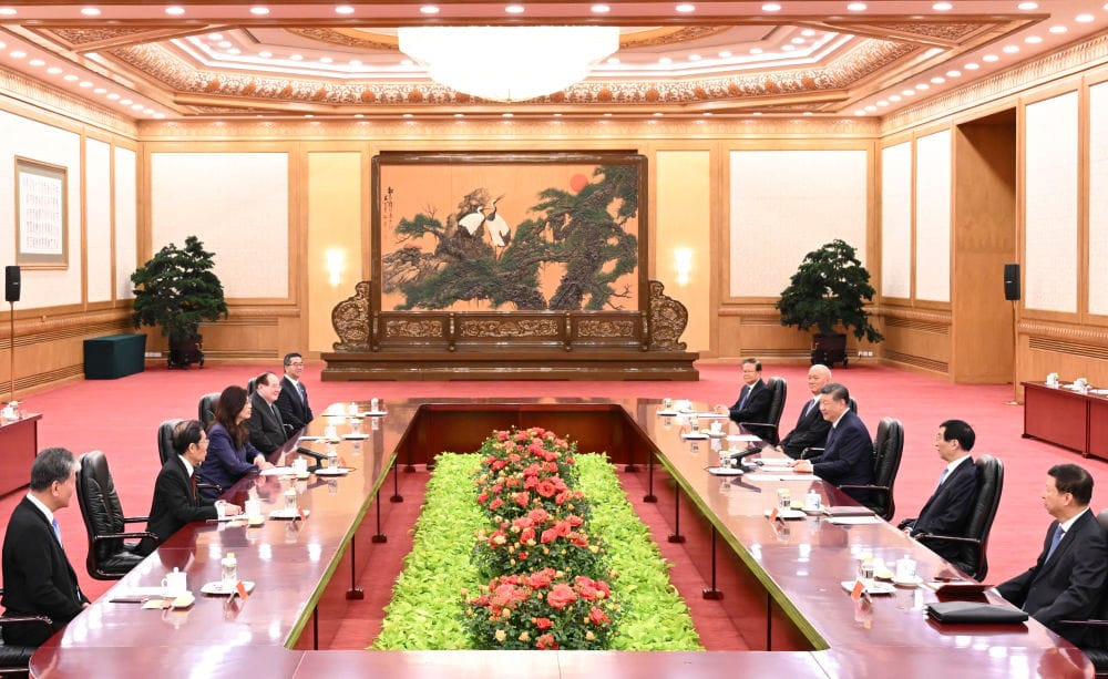 中國國民黨主席鄭麗文於10日上午赴北京人民大會堂與中共中央總書記習近平會面。 圖：翻攝自新華社（資料照）