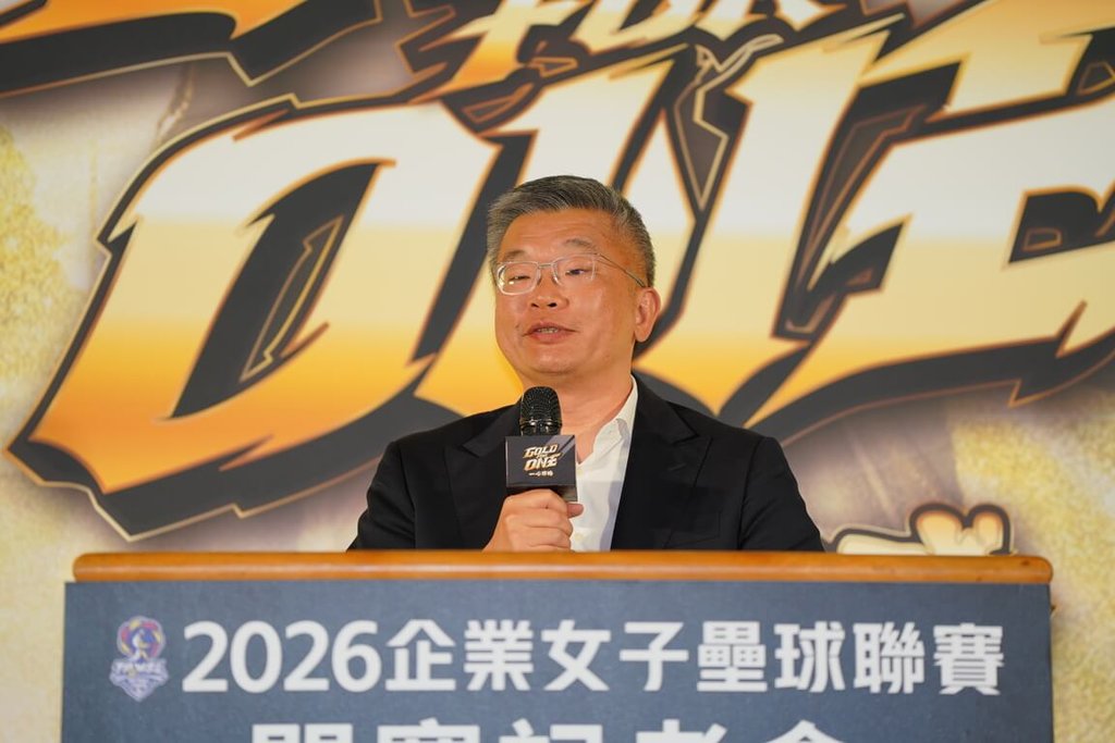 企業女子壘球聯賽創辦人、現任中華職棒大聯盟會長蔡其昌（圖）10日出席2026年企業女壘聯賽開賽記者會。（中華民國壘球協會提供）中央社記者蘇志畬傳真　115年4月10日