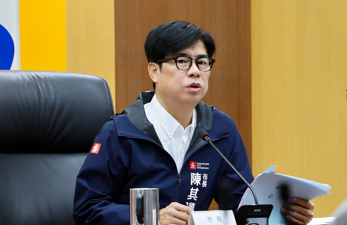 陳其邁針對某國小校園教師墜樓不幸事件提三方向改善措施，不讓老師在教學現場面對繁重的行政或不必要的壓力。 圖：高雄市政府/提供（資料照）