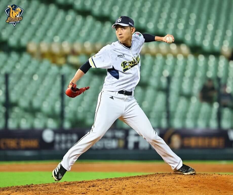 中華職業棒球大聯盟中信兄弟隊22歲投手錢可倫（圖）本季首次升上一軍，前2場都投出好表現，合計2.2局無失分。（中信兄弟隊提供）中央社記者蘇志畬傳真　115年2月23日