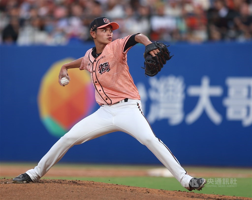 中職統一7-ELEVEn獅隊19日比賽將派出本土投手張宥謙（圖）本季首場先發，迎戰富邦悍將隊。（中央社檔案照片）