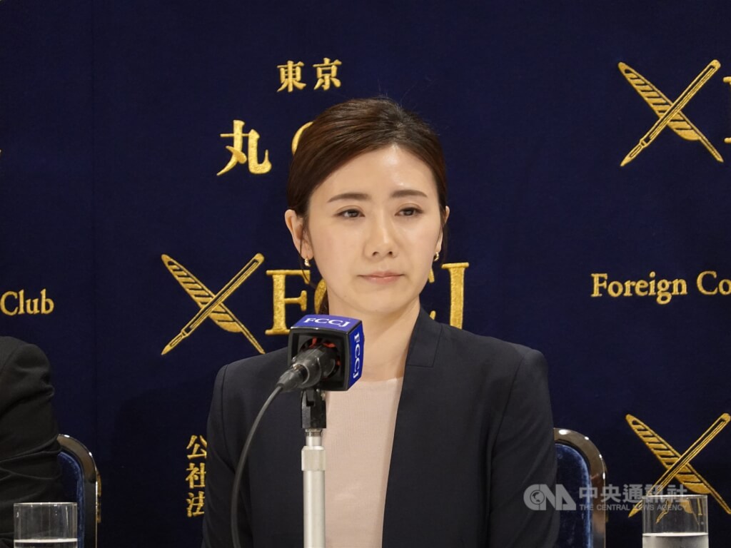 前日本桌球選手福原愛。圖為福原愛2024年舉行記者會。（中央社檔案照片）
