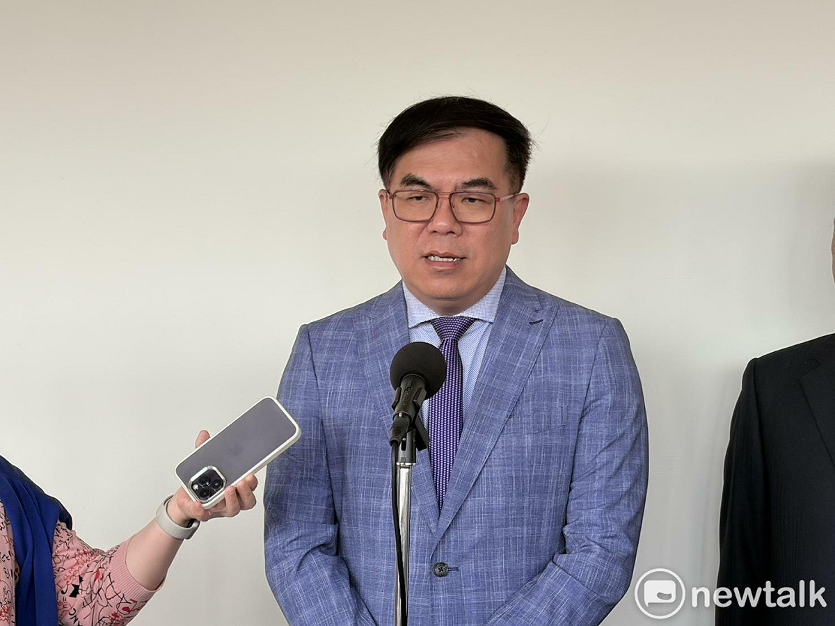 環境部長彭啓明今（22）日針對南投縣政府規劃在名間鄉興建焚化爐一事做出回應。 圖：李宣萱/攝