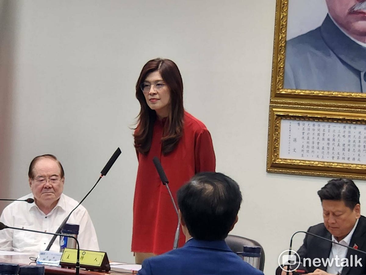 有輔選人士直言，黨主席鄭麗文在黨內「令不出黨中央」，甚至預測年底選戰國民黨恐失守3席縣市長，引發黨內不同聲音交鋒。 圖：黃建豪／攝（資料照）