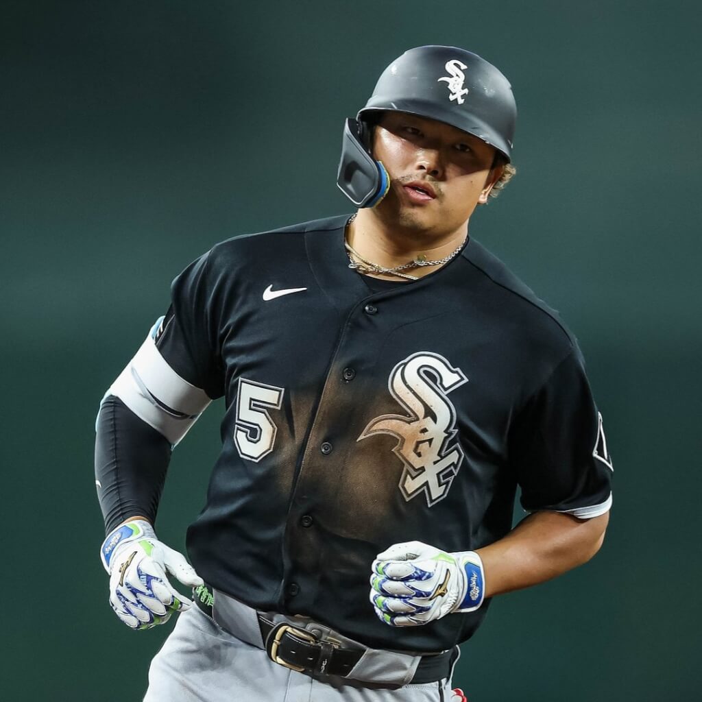 芝加哥白襪日本重砲村上宗隆21日再度開轟，本季在MLB前23場比賽累積9轟，再度改寫日籍球員新高。（圖取自x.com/whitesox）