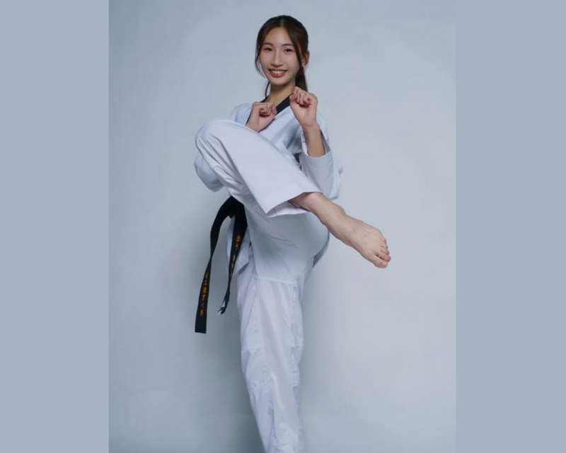 曾出戰世大運並拿下銀牌的21歲的跆拳道女將黃映瑄。 圖：國立體大跆拳道隊粉專