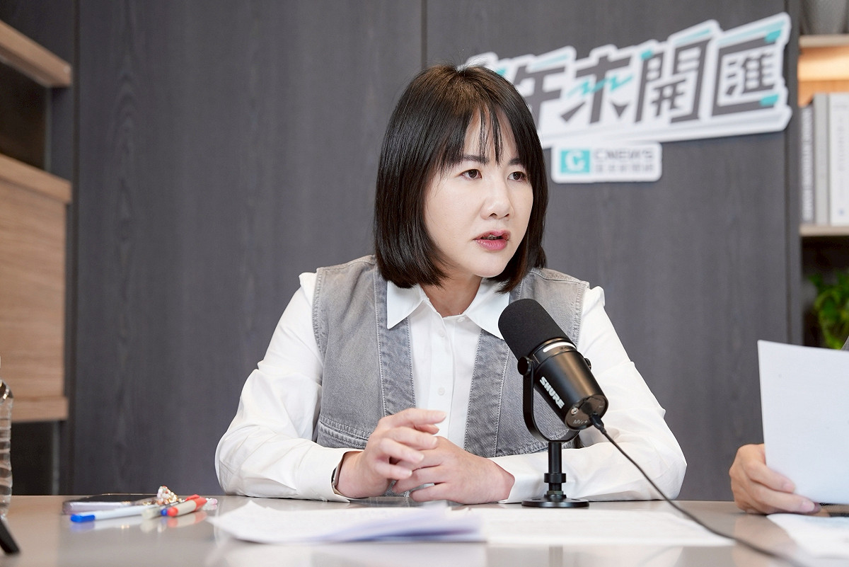 國民黨立委謝衣鳳接受資深媒體人黃光芹專訪。 圖：《CNEWS匯流新聞網》/提供