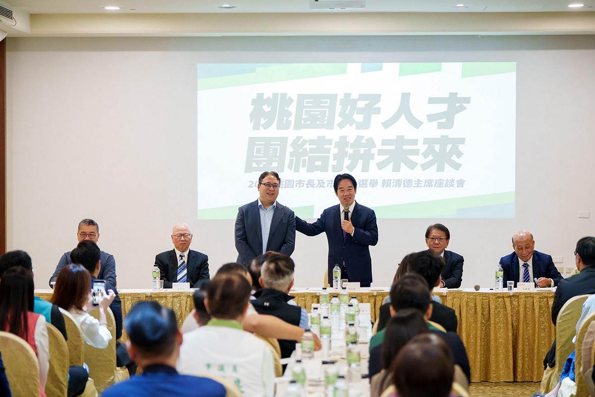 賴清德赴桃園整軍，宣布許信良任榮譽主委助黃世杰拚翻轉。 黃世杰辦公室提供