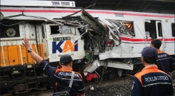 印尼西爪哇省勿加泗市發生重大列車相撞事故。 圖 : 翻攝自新華網