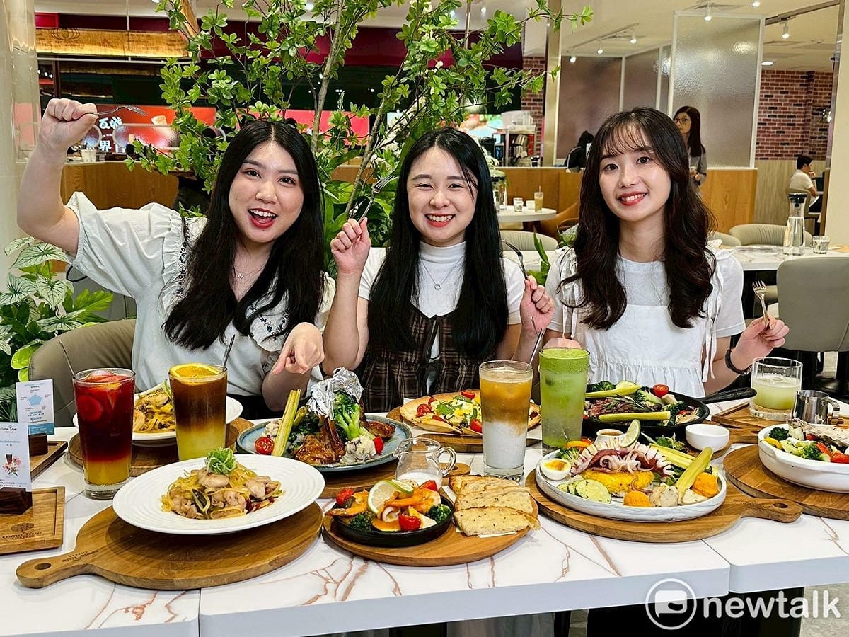 成真咖啡推出多項特色餐點。 圖：唐復年/攝