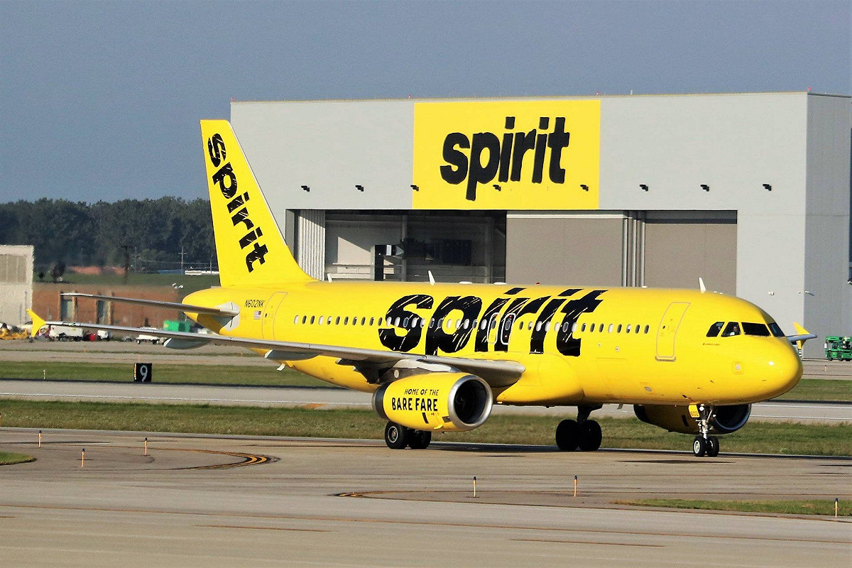 美國精神航空（Spirit Airlines）突停運，大批旅客滯留，各大航空公司緊急接手疏運。 圖：翻攝自 X @GuntherEagleman