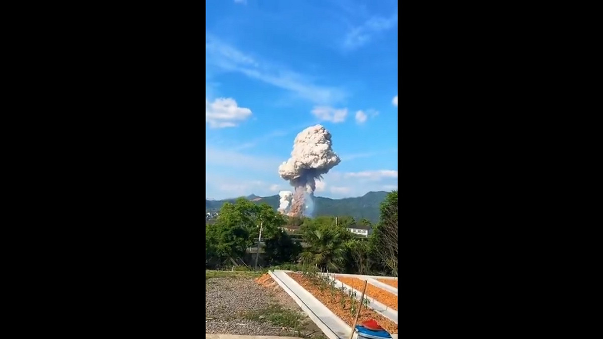 事故發生後，當局立即成立現場救援指揮部，中國國家主席習近平也親自做出指示，要求有關部門「汲取教訓」、加強公共安全管理，保護人民群眾的生命與財產安全。 圖：擷取自 @whyyoutouzhele X 分享影片