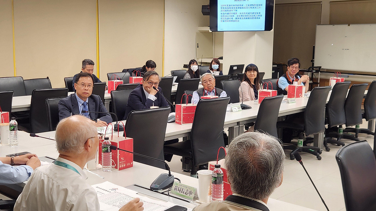 高市衛生局邀集公衛、臨床醫學及病媒防治等領域學者召開「漢他防治專家會議」。 圖：高雄市衛生局/提供