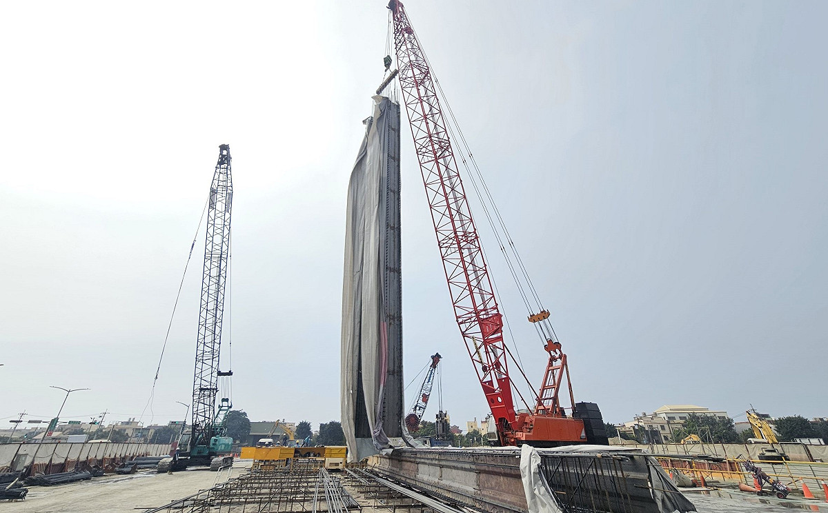 RL3站連續壁鋼筋籠施工作業。 圖：高雄市捷運局/提供