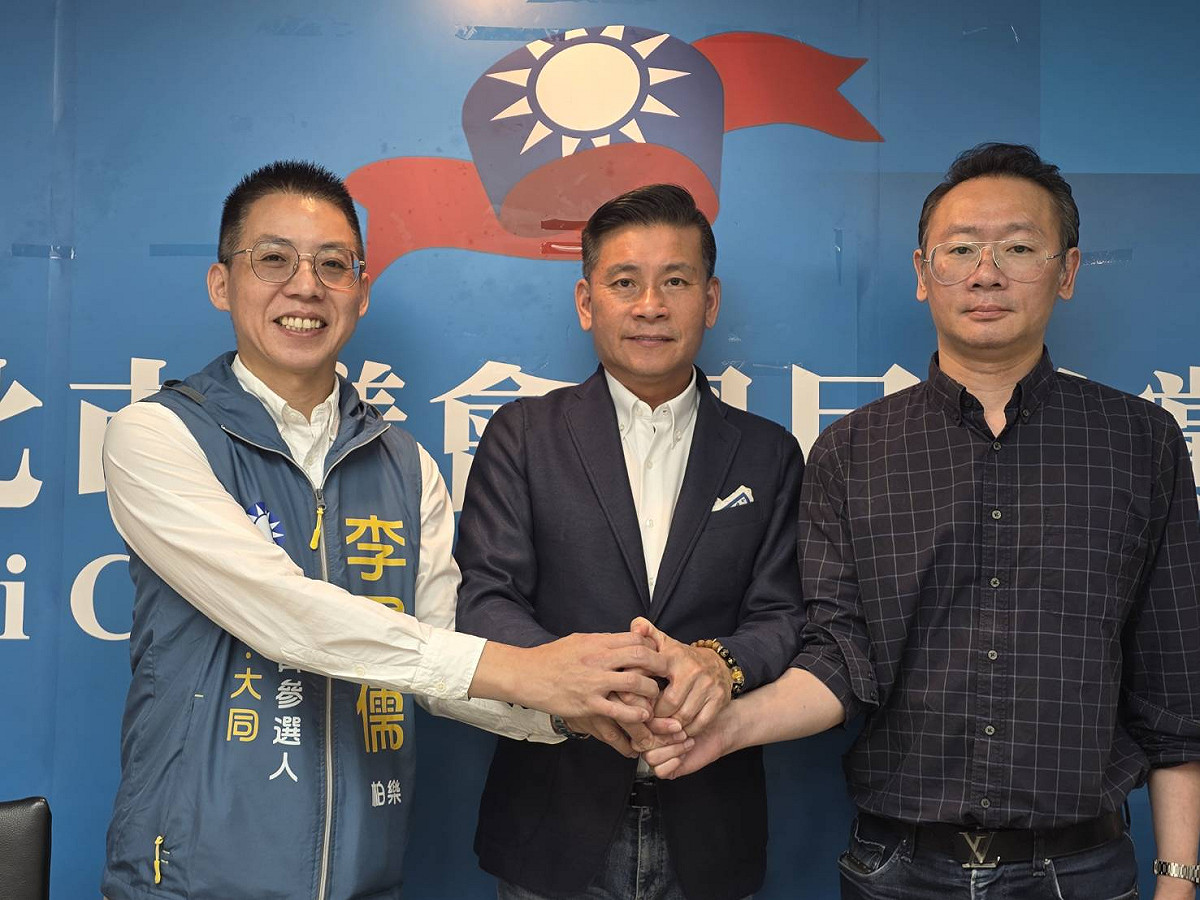 國民黨台北市第四選區（中山大同）市議員初選，由大安區車層里長李易儒（左）擊敗中央委員盧威（右）。 圖：國民黨台北市黨部／提供