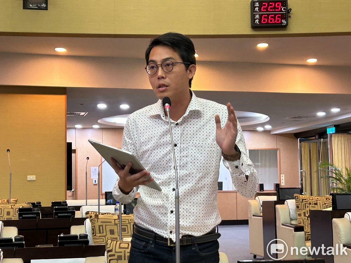 台南市議員李宗霖於建設業務報告時質詢觀旅局，他指出，台南運河今年迎來開通100週年，市府若只停留在紀念活動，卻未真正開放市民親近水域，百年運河將失去意義。 圖：李宗霖服務處提供