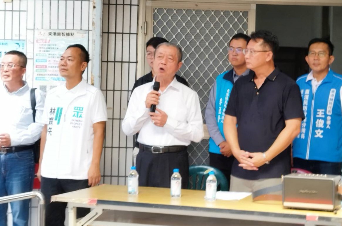 周典論(中)期許國民黨重返東港執政。 圖：孫家銘/攝