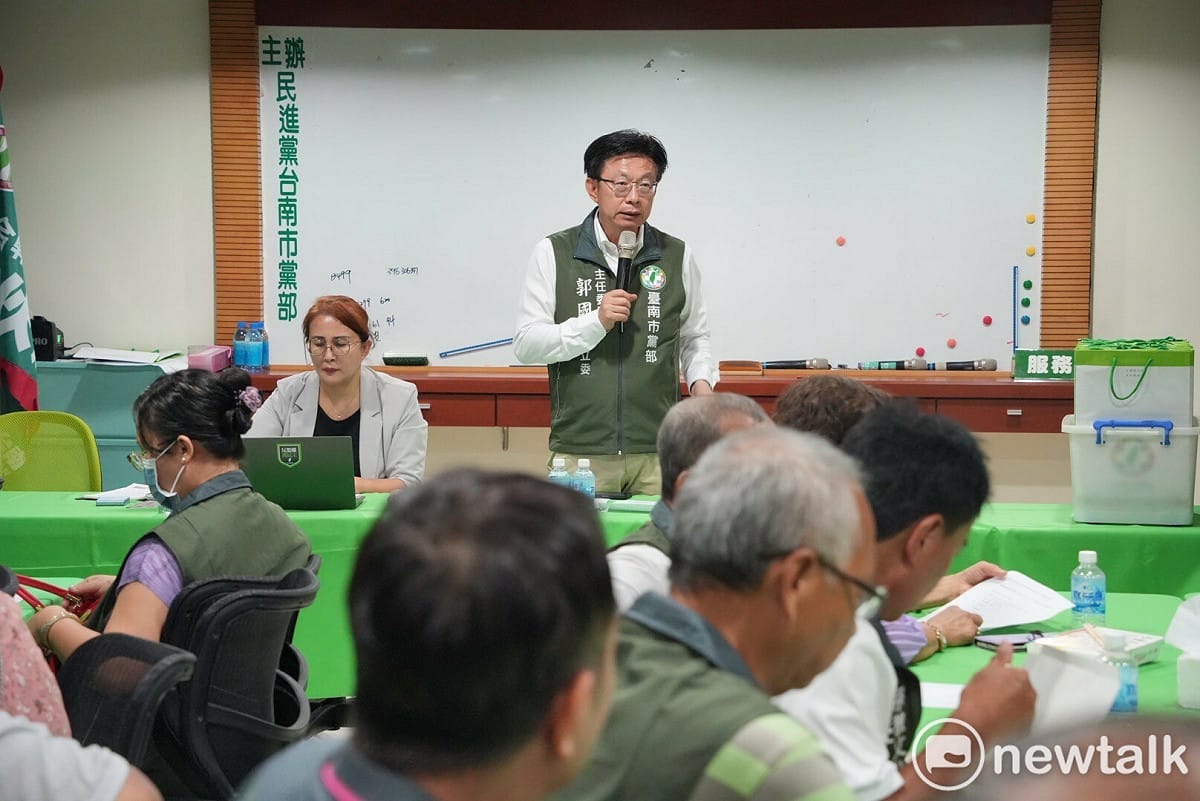 郭國文表示，他於2024年接任民進黨台南市黨部主委時，便宣示要走向基層，讓政黨能夠傾聽人民心聲，重拾人民對於民進黨的支持。 圖：郭國文服務處提供