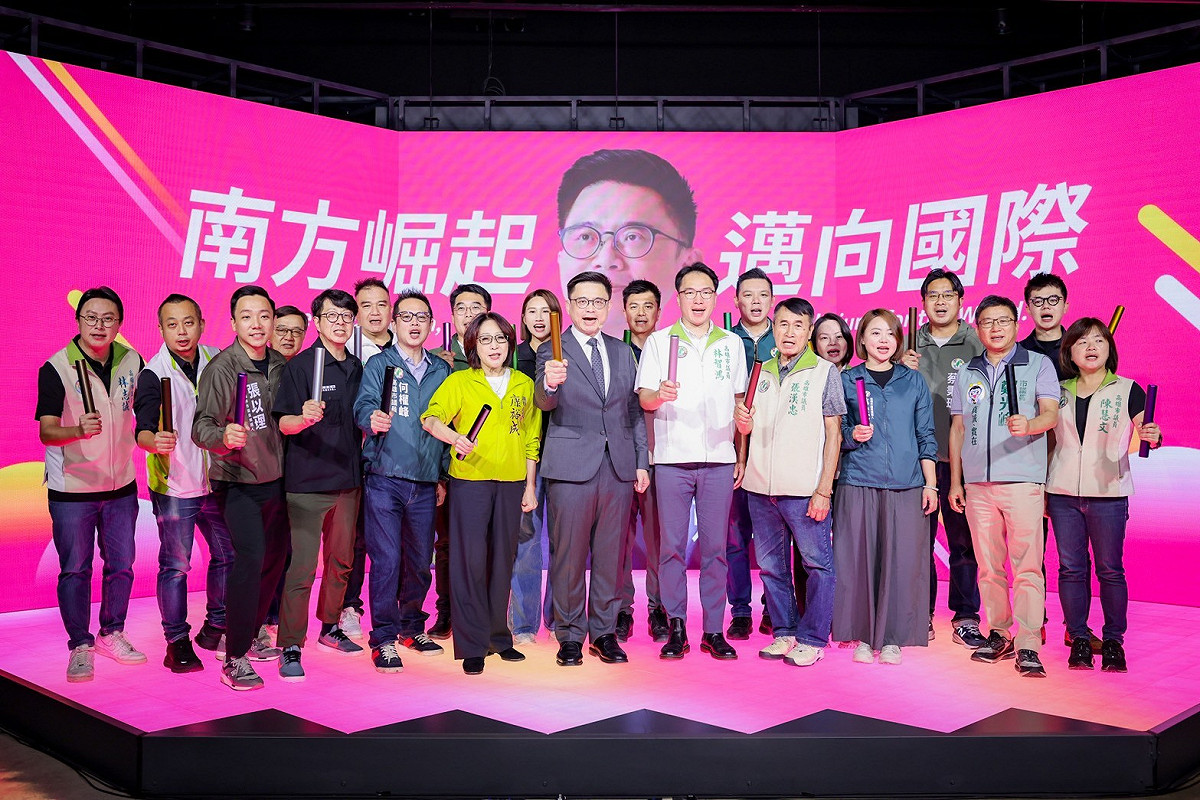 南方問政聯盟批柯陣營表面上是在「質疑賴瑞隆」，實際上卻再次暴露國民黨面對高雄產業轉型與城市升級時，仍停留在政治口水與選舉操作的老套路。 圖：南方問政聯盟/提供
