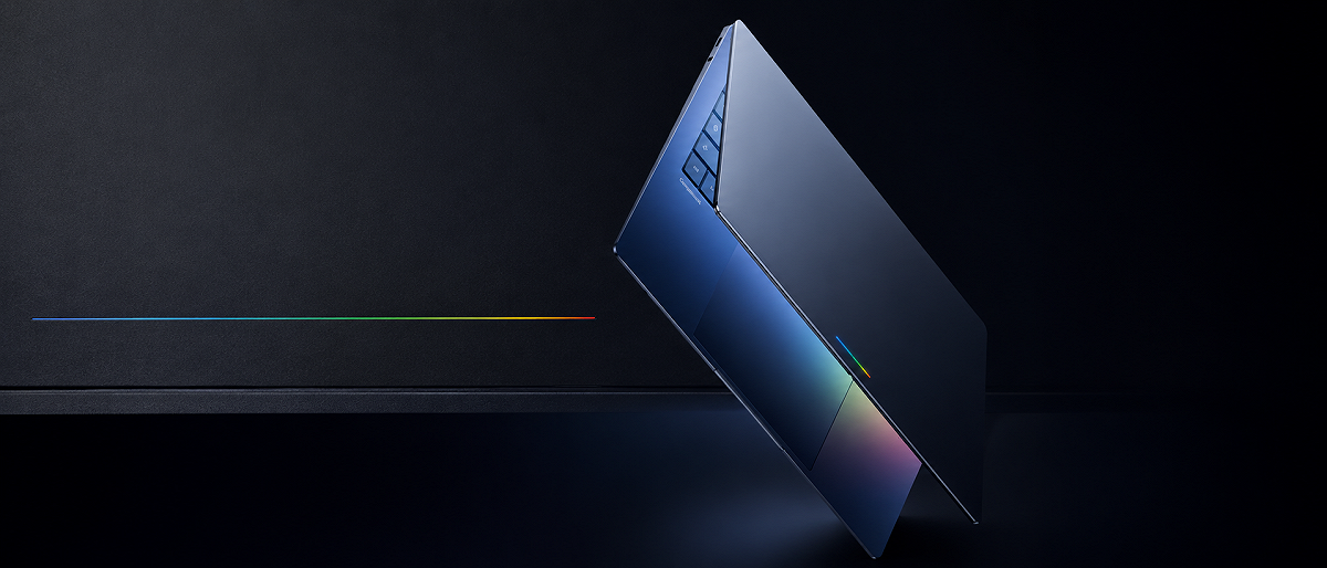 Google今(13)日發表全新Googlebook筆電，主打手機無縫連動，秋季將由五大廠牌聯合推出。 圖：Google 提供／　新頭殼 合成