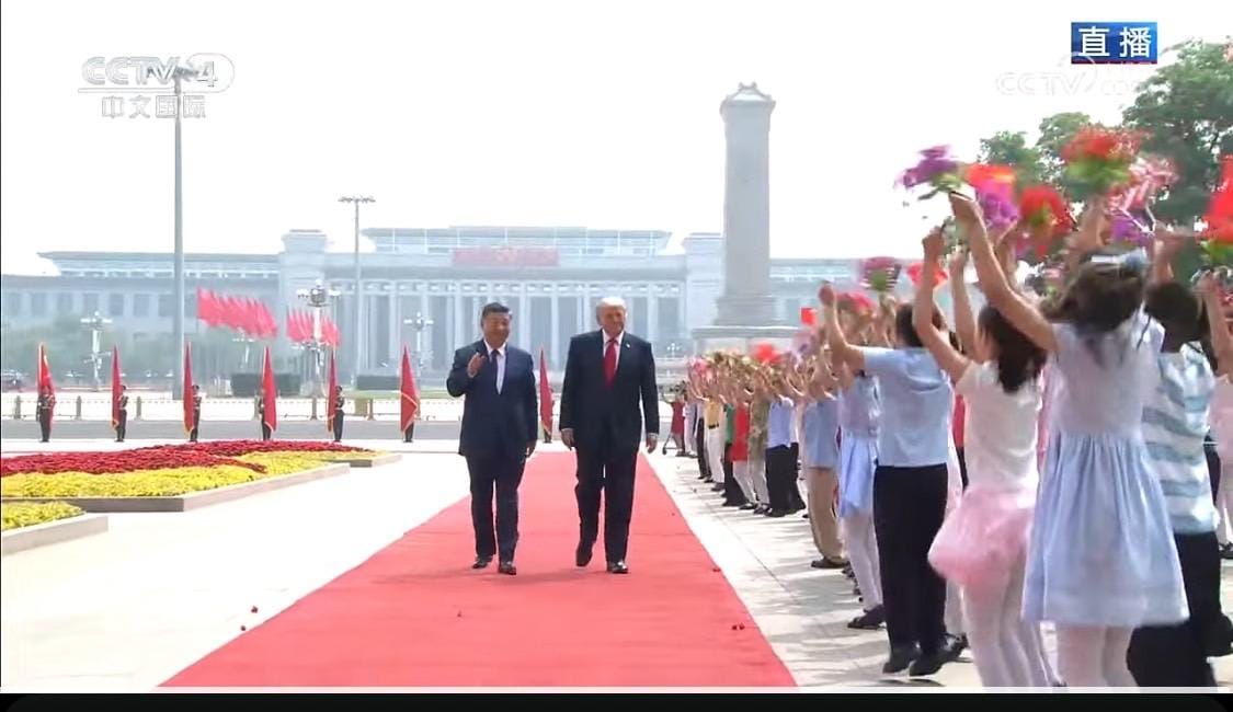 胡采蘋指川習會美牛訊號反覆，兩位雙子座領袖言行多變，外界不必急著解讀。 圖：取自央視直播畫面。