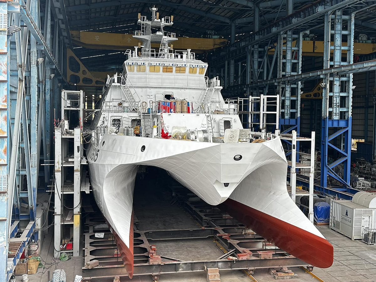「東港艦」建造過程照片。 圖：海巡署提供