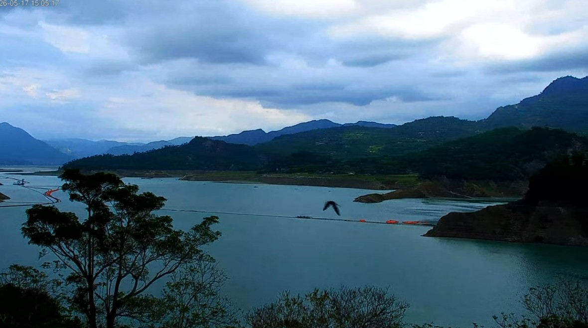 曾文水庫，從14日起集水區累積降雨量約60毫米，約281萬噸水，雖然還不夠解渴，但總算不減反升。 圖：取自曾文水庫即時水情(資料照)