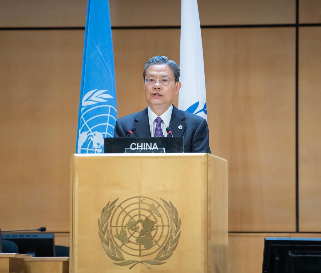 中國代表18日在第79屆世界衛生大會（WHA）發言，再度重申「一中原則」，反對台灣參與世界衛生組織（WHO）。 圖：翻攝WHO／WHA79直播