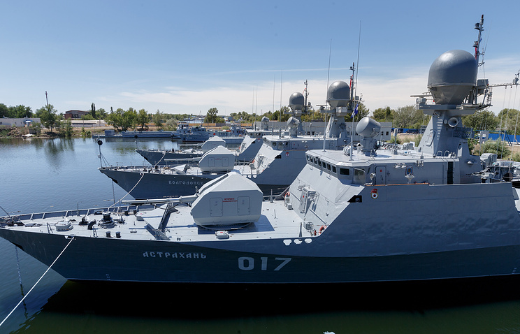 烏軍近期加強對俄羅斯裏海艦隊船艦的打擊規模，透過遠程無人機群襲擊的方式摧毀多艘俄軍艦艇。有網友分析認為，俄軍陷入困境的原因很可能與戰前的一系列誤判有關。 圖：翻攝自 @rainbow78521 X 帳號