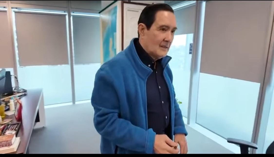 馬英九接受金溥聰詢問駁斥失智情事。 圖：取自馬英九基金會提供影片