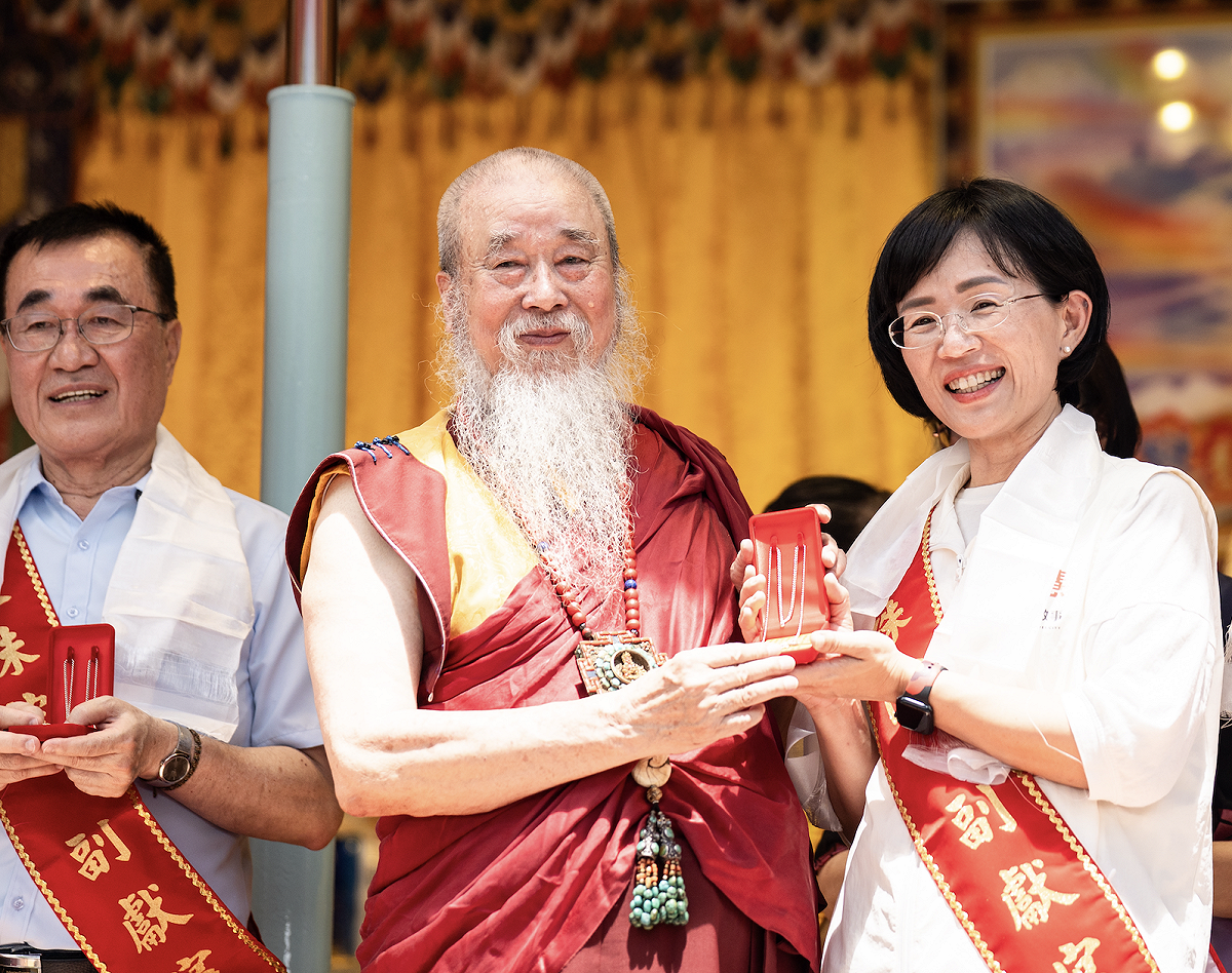 蘇巧慧出席「世界佛教正心會：浴佛暨公益關懷慈善義演」活動。 圖：蘇巧慧辦公室/提供