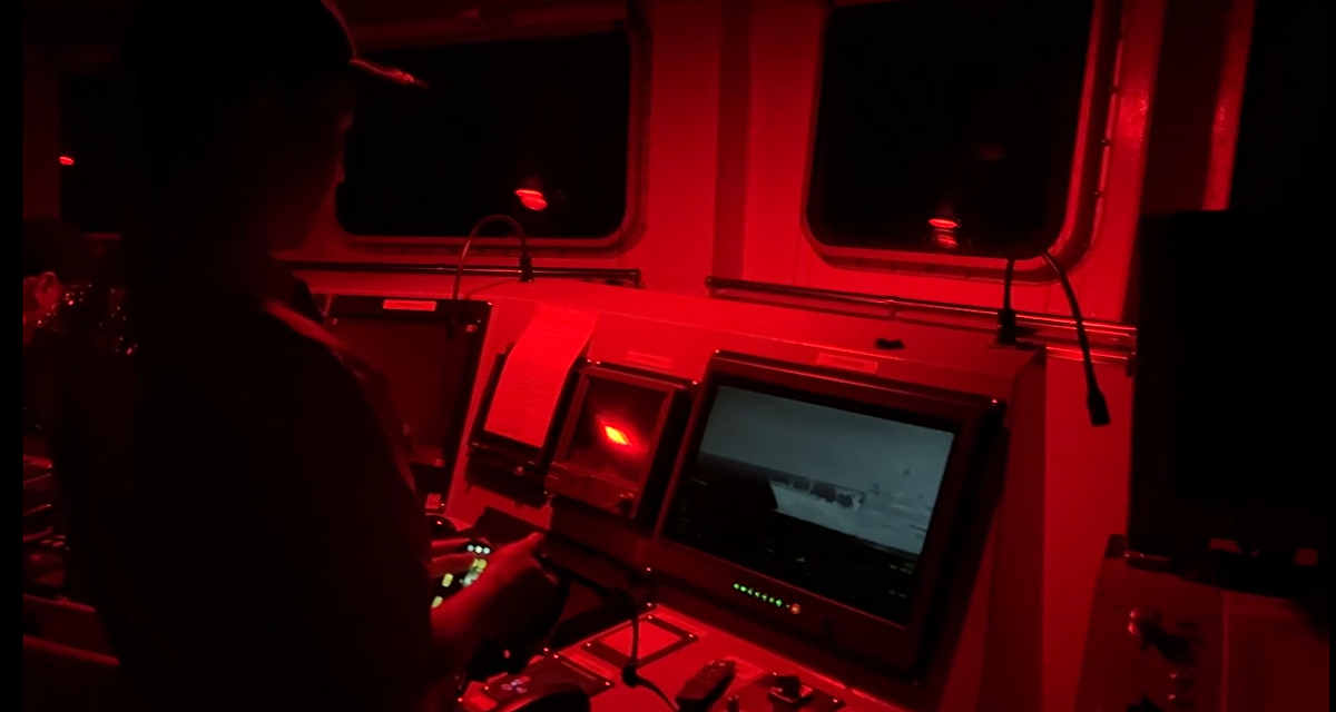 海洋委員會海巡署台中艦於夜間使用夜視偵蒐系統監控中國海警3501 圖：海巡署提供