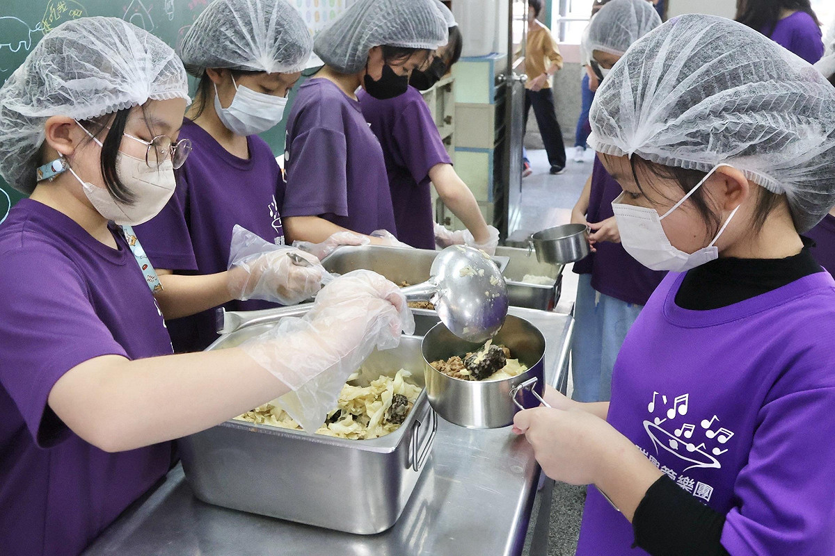 高市府提供學生健康、安全、營養均衡的校園飲食環境。 圖：高雄市教育局/提供