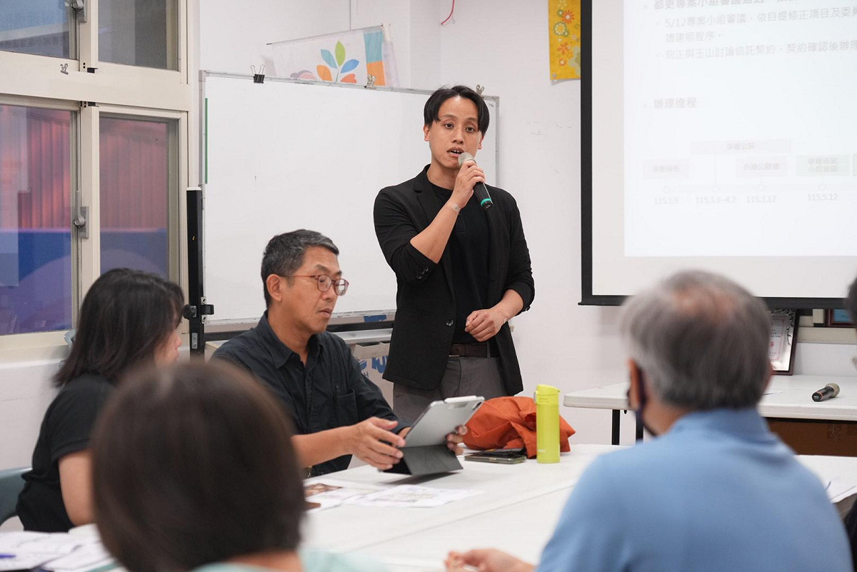 為消弭住戶對於相關程序的陌生與不安，國家住都中心攜手玉山銀行及該案規劃團隊於5月21日辦理地主說明會，聚焦「建築細部規劃」及「融資與信託機制」等議題。 圖：國家住都中心提供