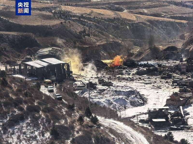 山西留神峪煤礦瓦斯爆炸事故死傷持續攀升，井下實際作業人數與官方紀錄不符，引發外界質疑。 圖：翻攝自 X @NiKiTa_32156