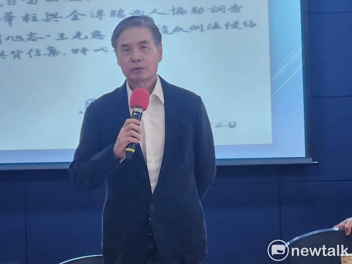 國安會前秘書長金溥聰召開記者會，針對馬辦風波對外說明。 圖：黃建豪/攝（資料照）